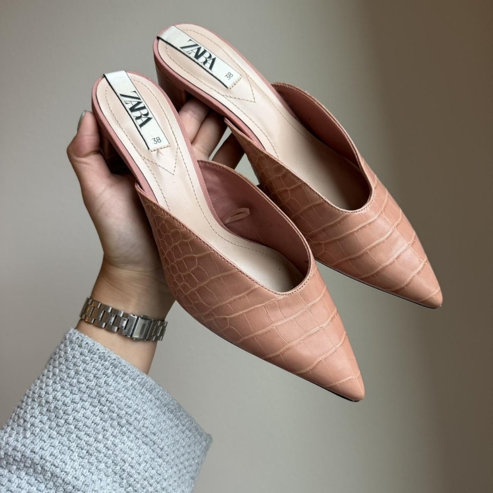 Zara Croc-Embossed Pointed Mule in Dusty Pink